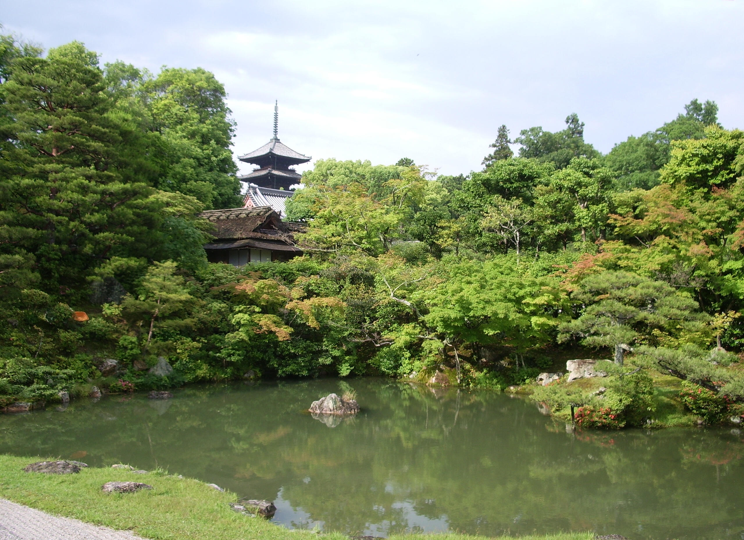 仁和寺庭園の画像