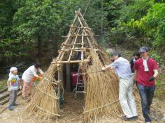 自然あそび教室『古代のくらし体験～竪穴式住居をリニューアル！～』のイメージ