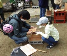 『野鳥観察と巣箱づくり』（全2回プログラム）のイメージ