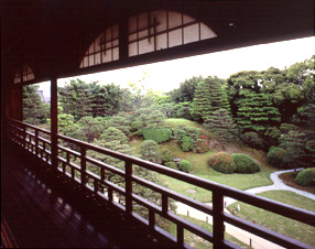 二条城 二の丸庭園、本丸庭園、清流園の画像